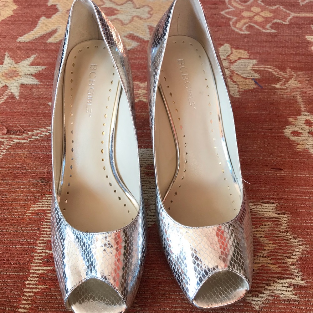 Women’s BCBG Girls high heel shoes (size 7.5)